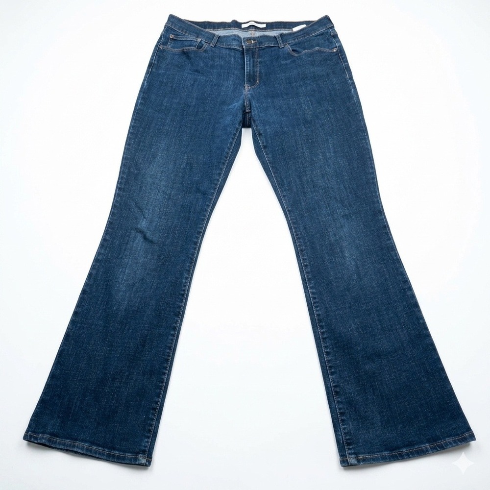 Levi's Classic Boot Jeans Womens 16 M W33 L32 Blue Stretch Denim Medium Wash‎